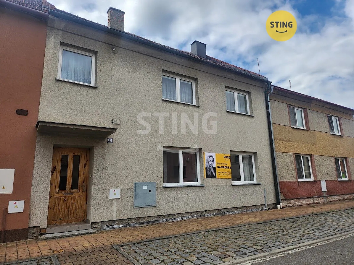 Prodej rodinného domu 240 m², pozemek 235 m²